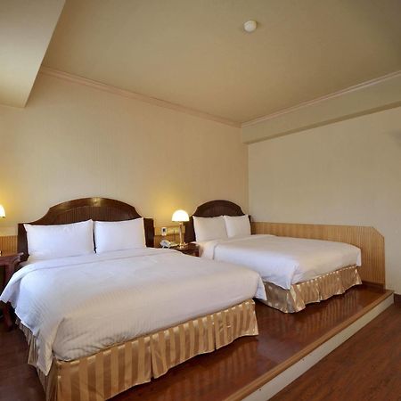 Goodness Hotel Гаосюн Экстерьер фото