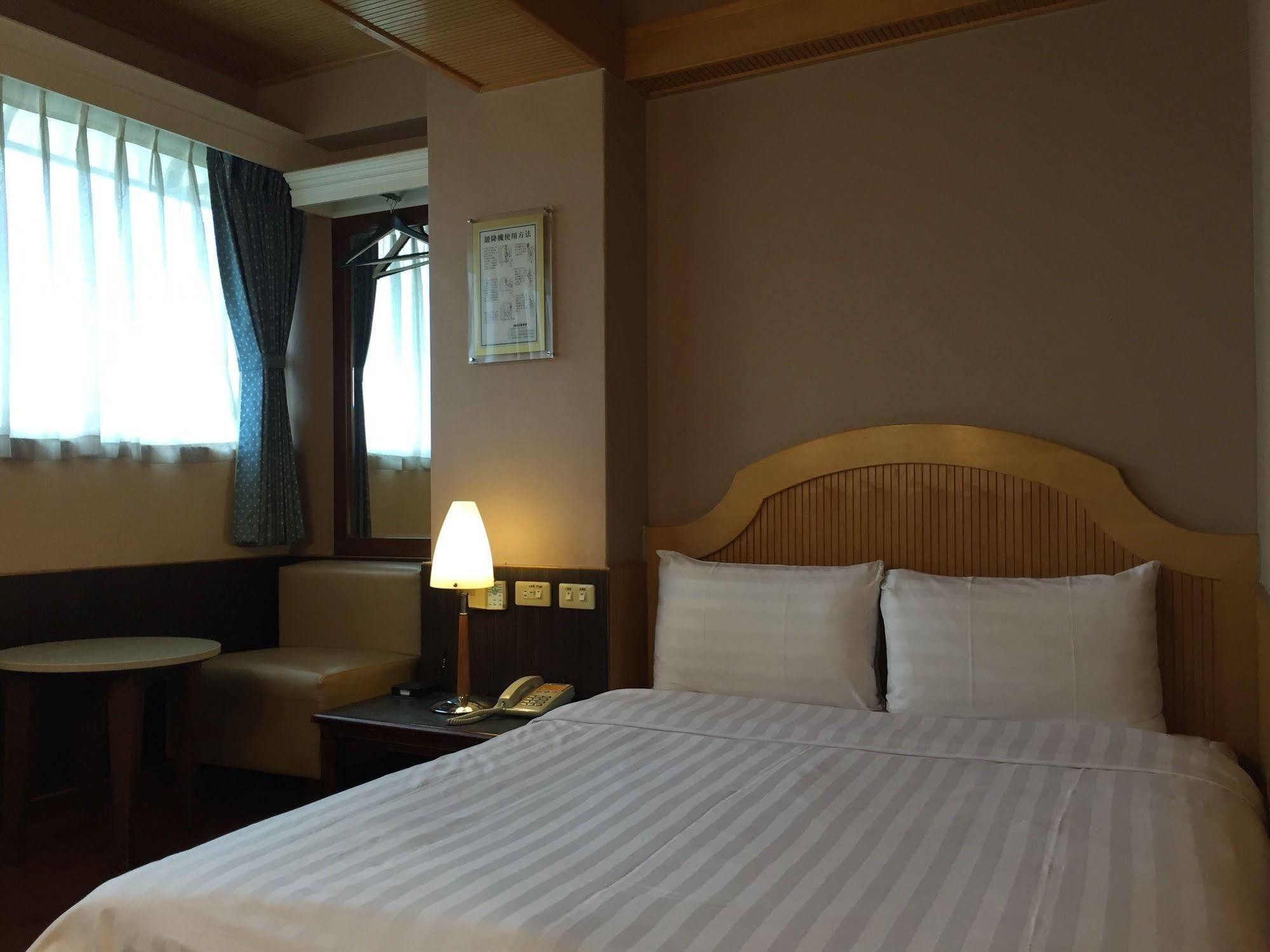 Goodness Hotel Гаосюн Экстерьер фото