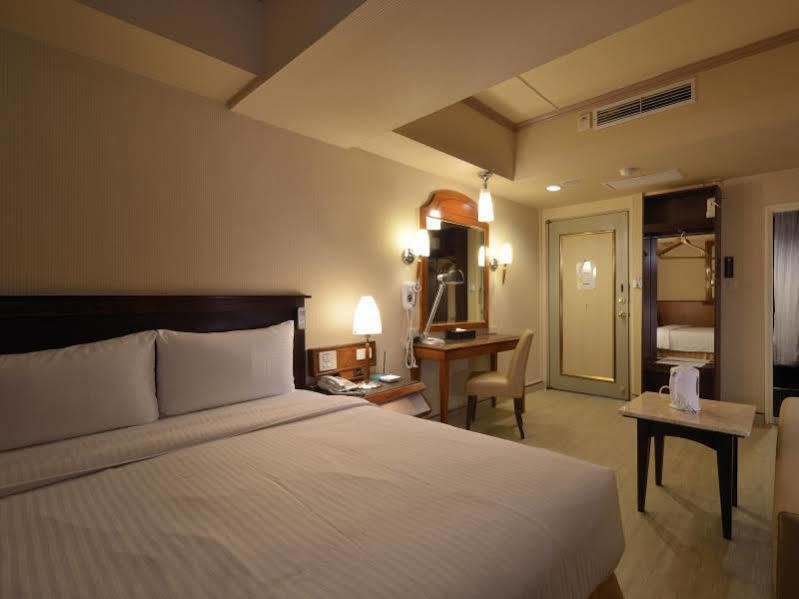Goodness Hotel Гаосюн Экстерьер фото