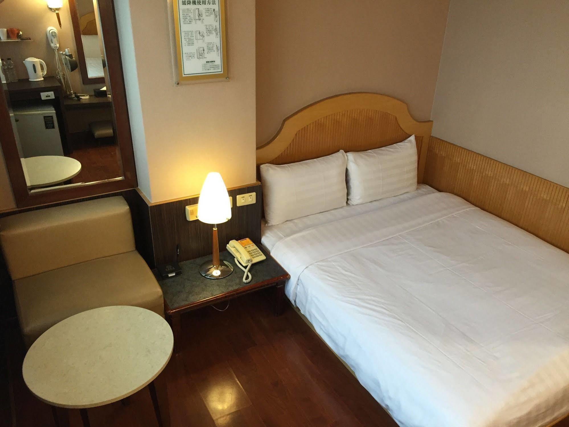 Goodness Hotel Гаосюн Экстерьер фото