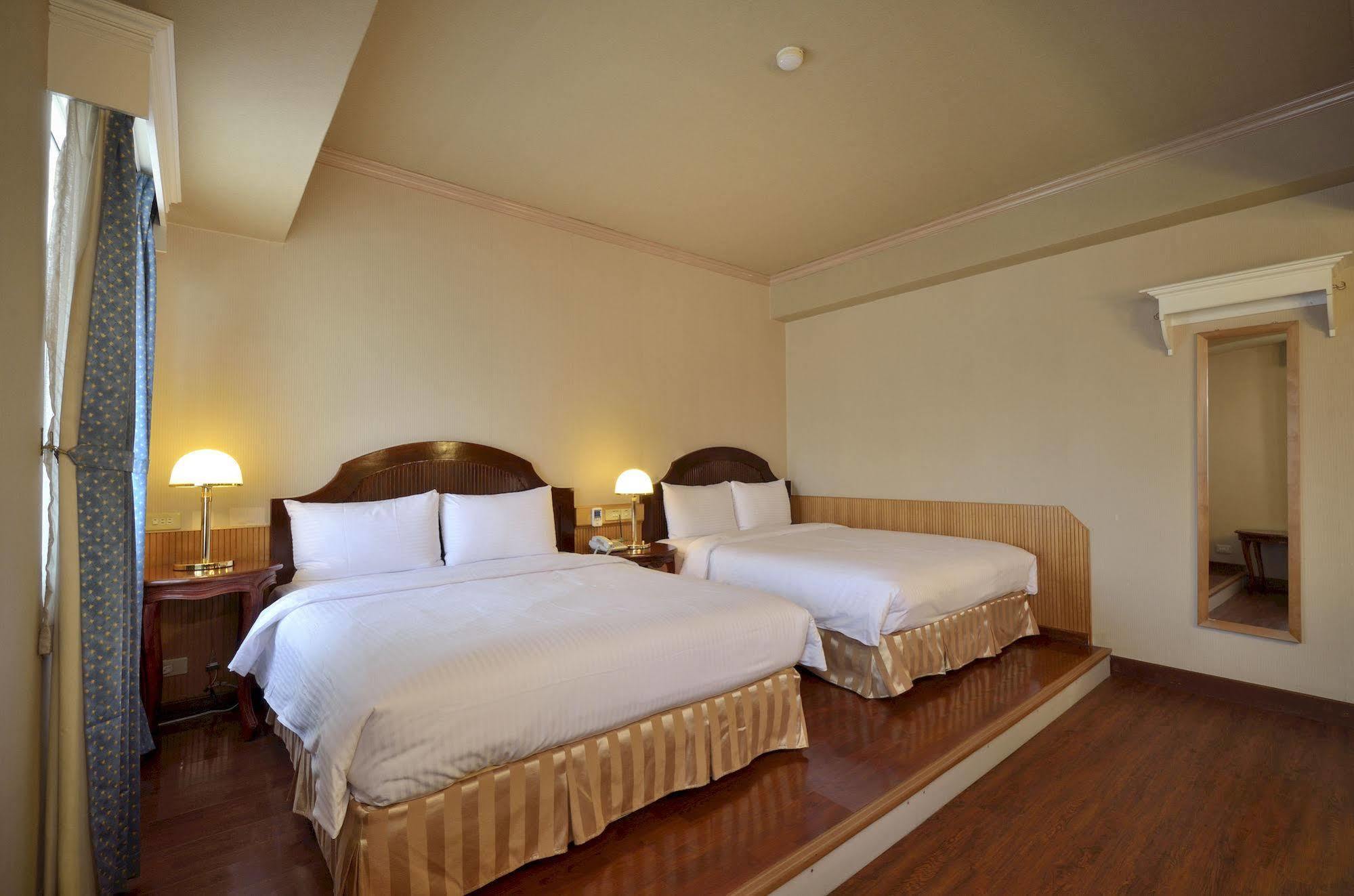 Goodness Hotel Гаосюн Экстерьер фото